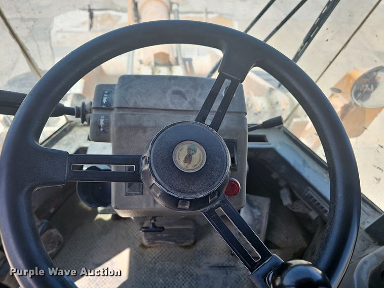 image for item LW9573 1996 Case 621B  wheel loader