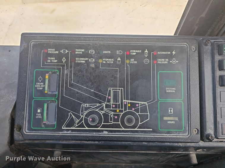 image for item LW9573 1996 Case 621B  wheel loader