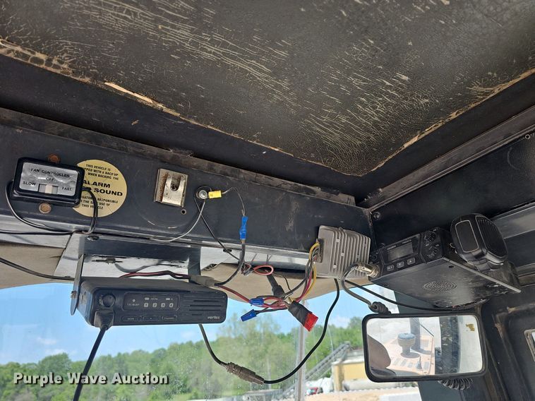 image for item LW9573 1996 Case 621B  wheel loader