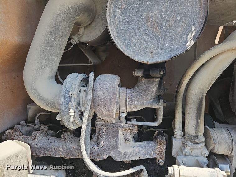 image for item LW9573 1996 Case 621B  wheel loader