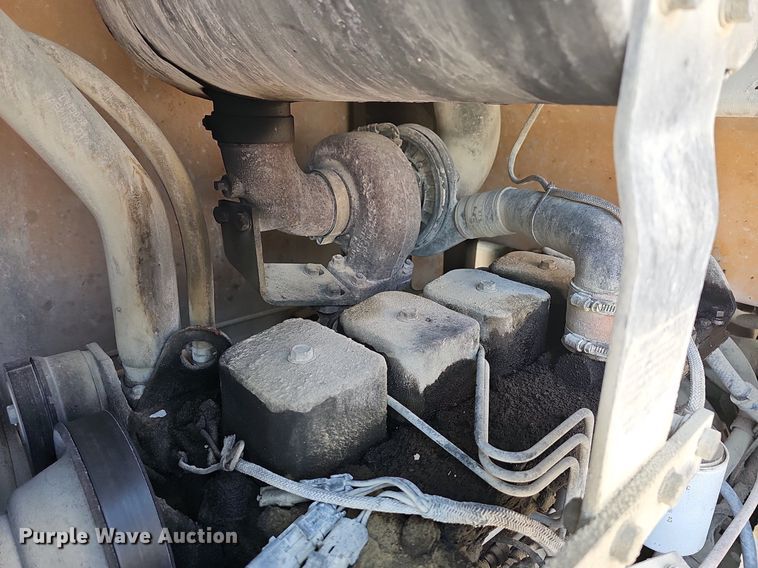 image for item LW9573 1996 Case 621B  wheel loader