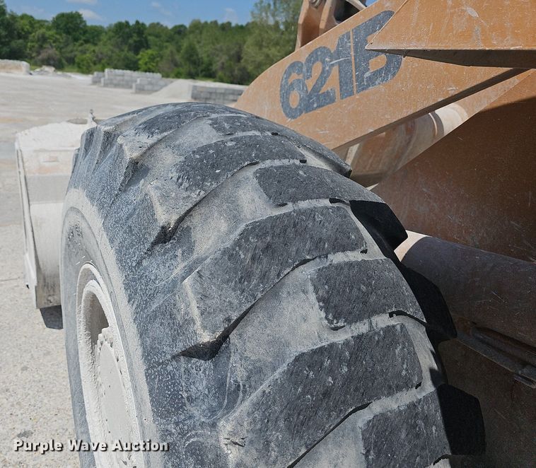 image for item LW9573 1996 Case 621B  wheel loader