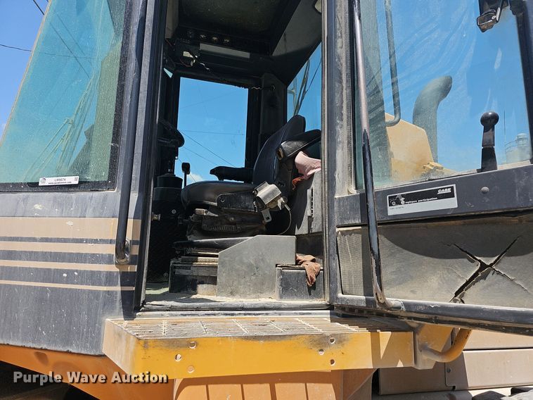 image for item LW9574 1999 Case 621B  wheel loader