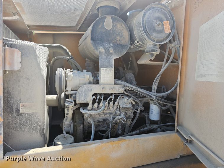 image for item LW9574 1999 Case 621B  wheel loader