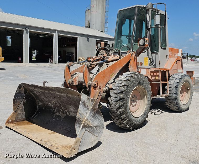 image for item LW9575 1995 Fiat-Allis FR70  wheel loader