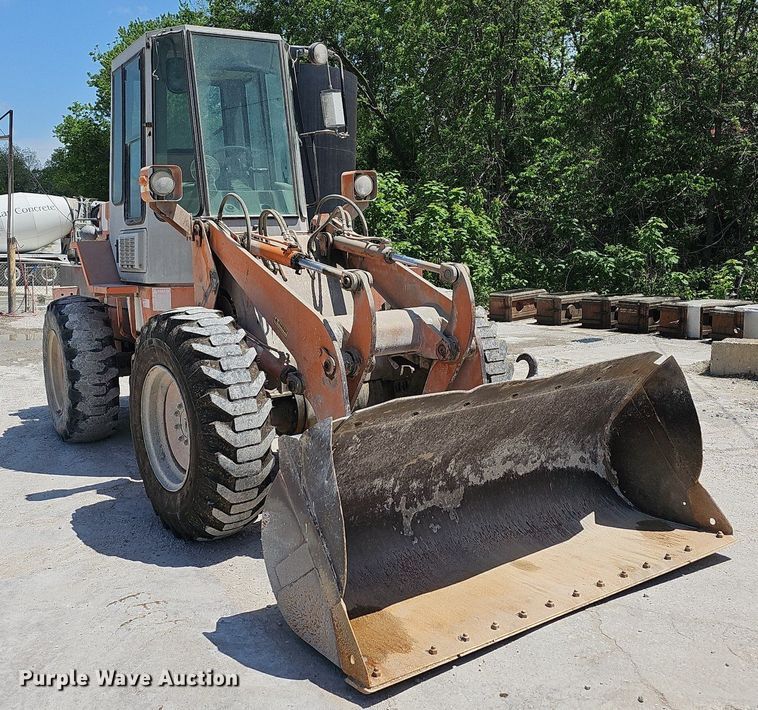 image for item LW9575 1995 Fiat-Allis FR70  wheel loader