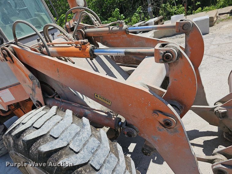 image for item LW9575 1995 Fiat-Allis FR70  wheel loader