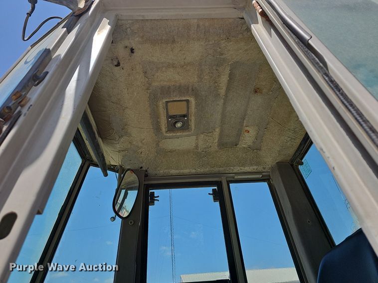 image for item LW9575 1995 Fiat-Allis FR70  wheel loader