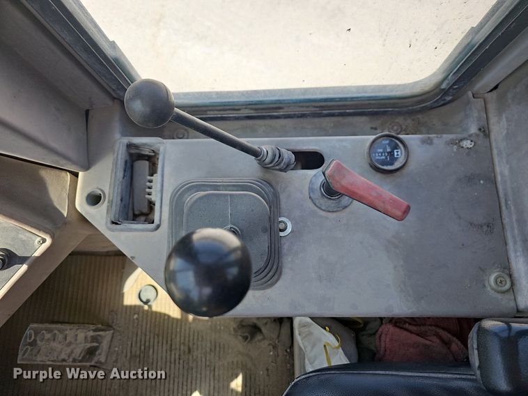 image for item LW9575 1995 Fiat-Allis FR70  wheel loader