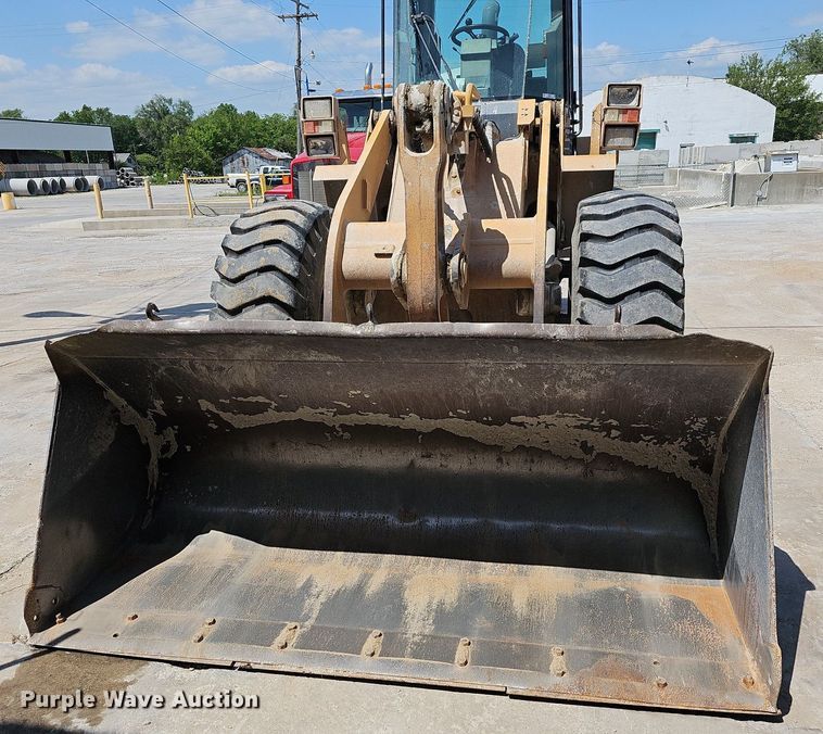 image for item LW9576 1996 Case 621B  wheel loader