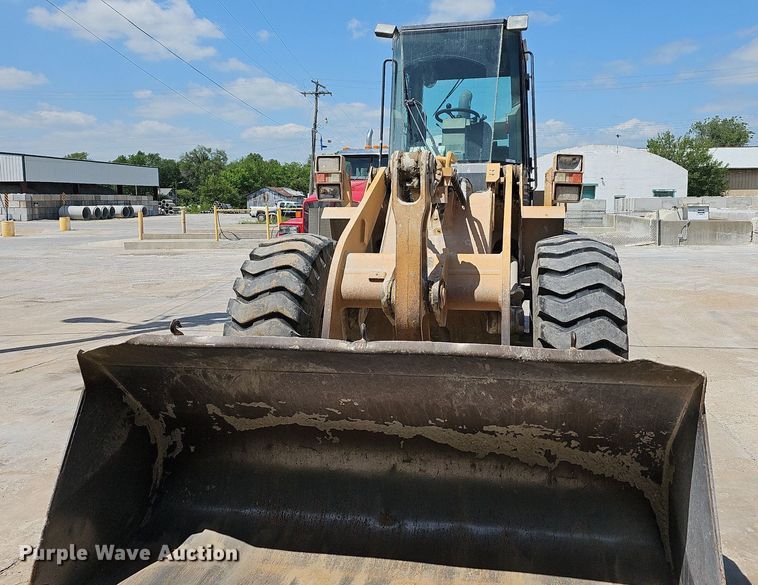 image for item LW9576 1996 Case 621B  wheel loader