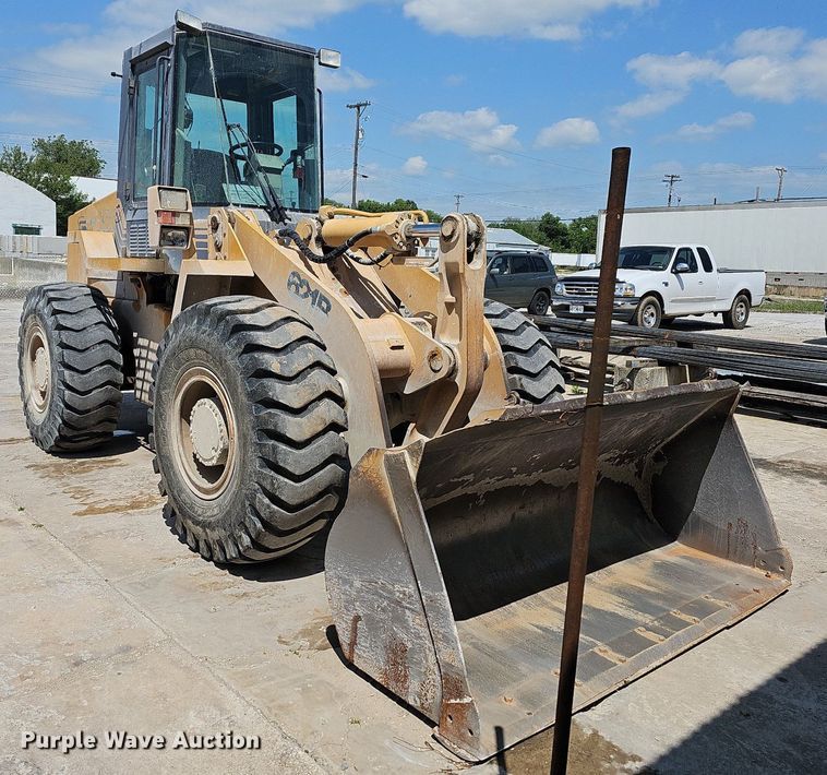 image for item LW9576 1996 Case 621B  wheel loader