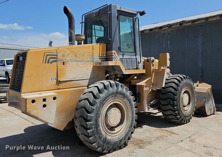 image for item LW9576 1996 Case 621B  wheel loader