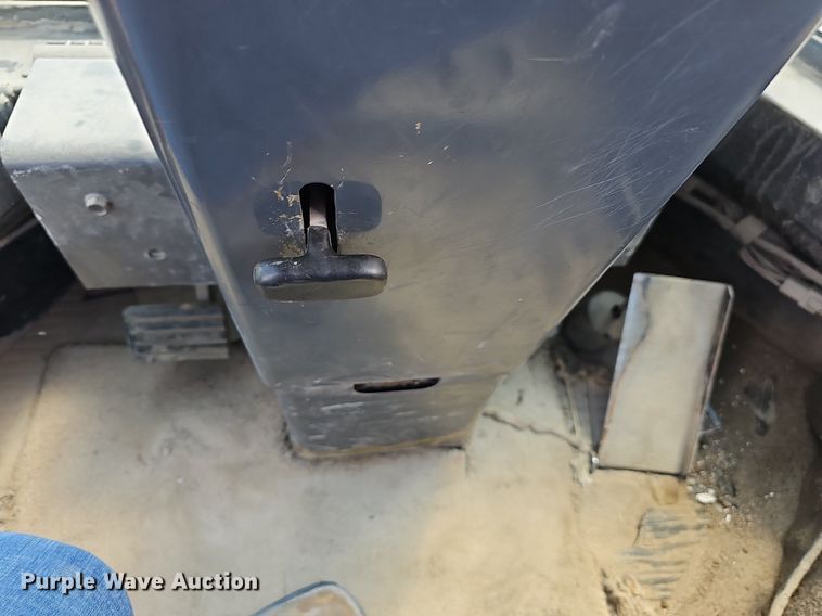 image for item LW9576 1996 Case 621B  wheel loader