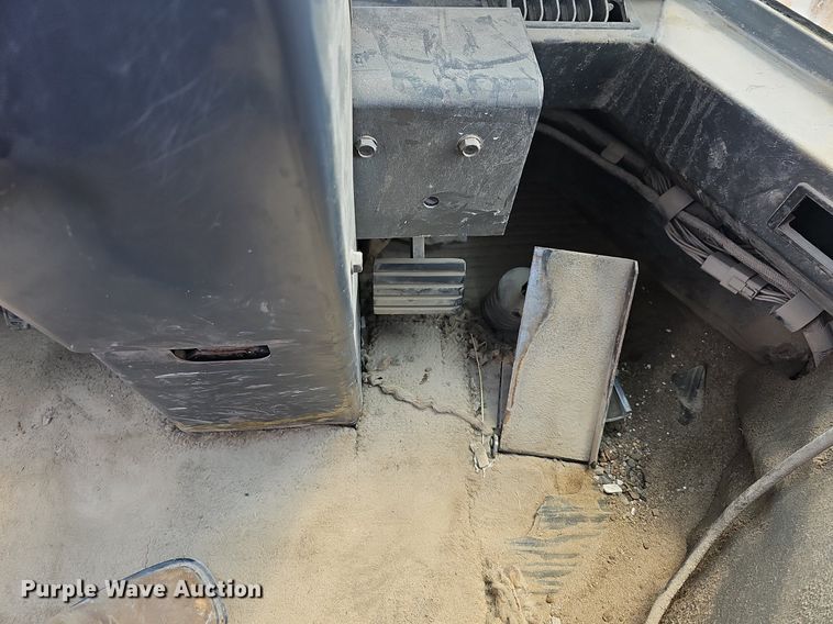 image for item LW9576 1996 Case 621B  wheel loader