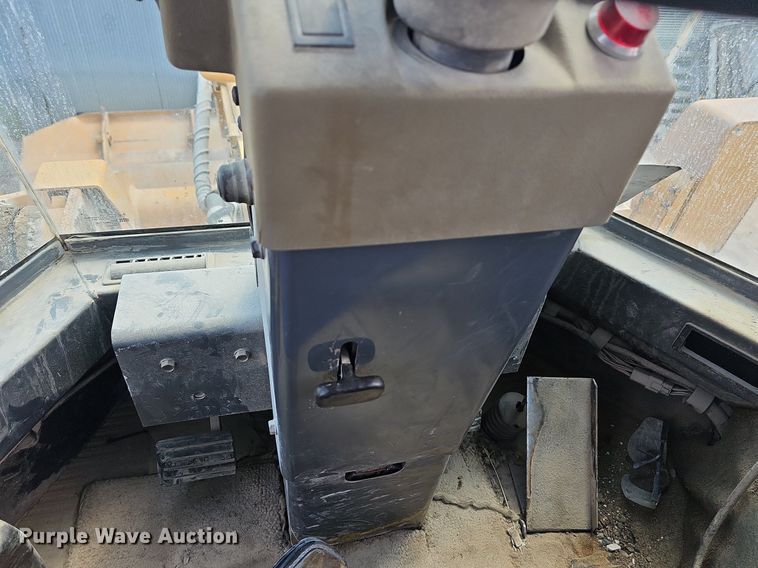 image for item LW9576 1996 Case 621B  wheel loader