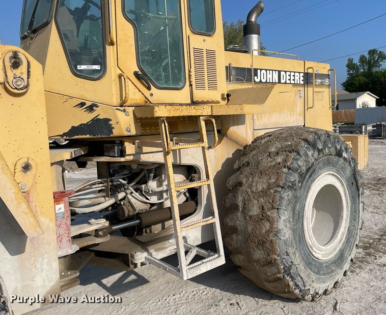 image for item MS9756 1993 John Deere 644G  wheel loader
