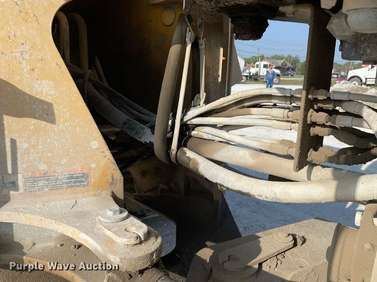 image for item MS9756 1993 John Deere 644G  wheel loader