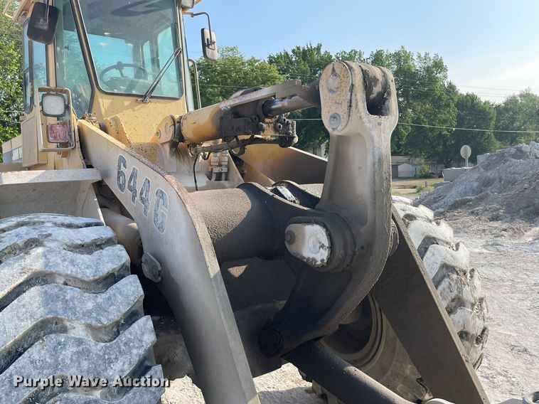 image for item MS9756 1993 John Deere 644G  wheel loader