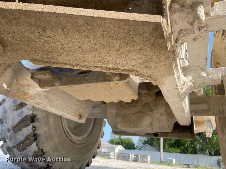 image for item MS9756 1993 John Deere 644G  wheel loader