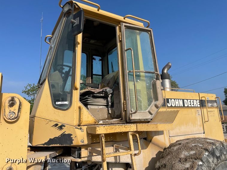 image for item MS9756 1993 John Deere 644G  wheel loader