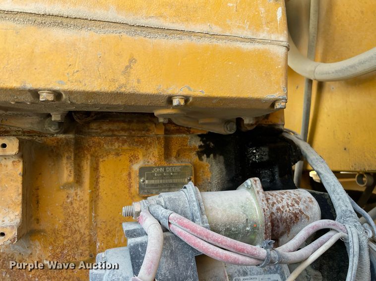 image for item MS9756 1993 John Deere 644G  wheel loader