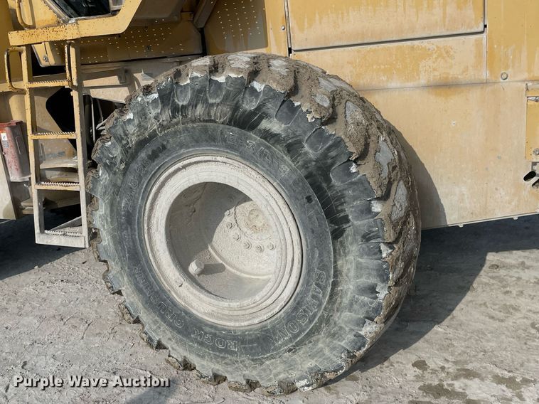 image for item MS9756 1993 John Deere 644G  wheel loader