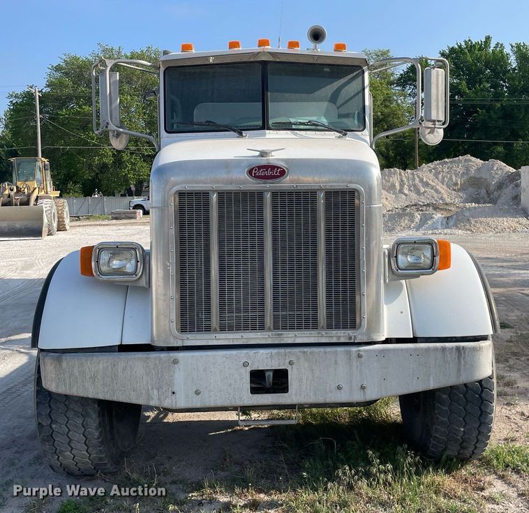 image for item MS9757 2007 Peterbilt 357  ready mix truck