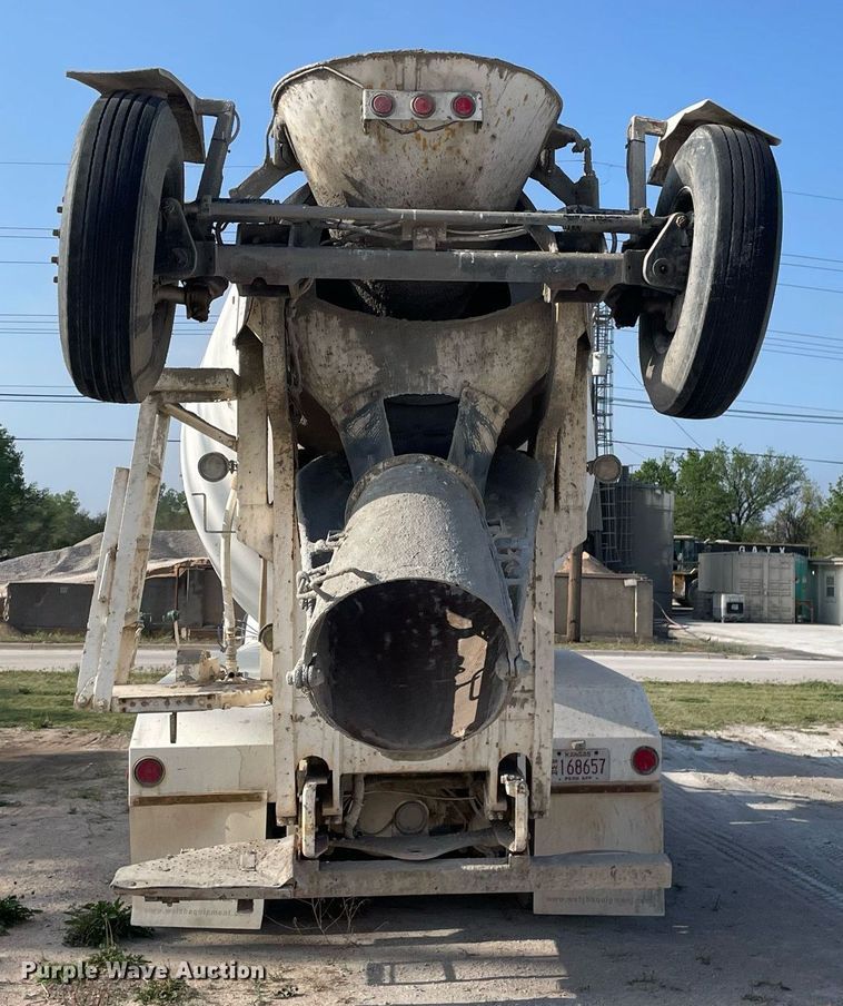 image for item MS9757 2007 Peterbilt 357  ready mix truck