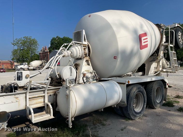 image for item MS9757 2007 Peterbilt 357  ready mix truck