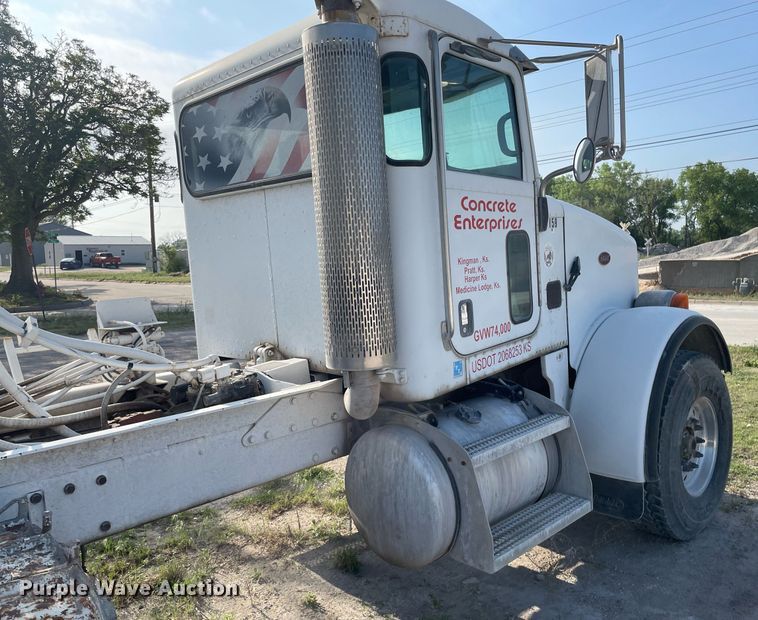 image for item MS9757 2007 Peterbilt 357  ready mix truck
