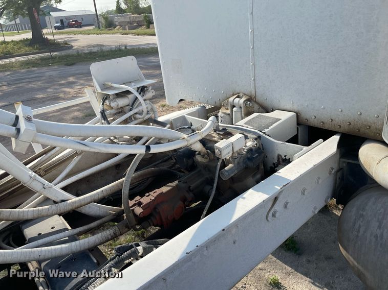 image for item MS9757 2007 Peterbilt 357  ready mix truck