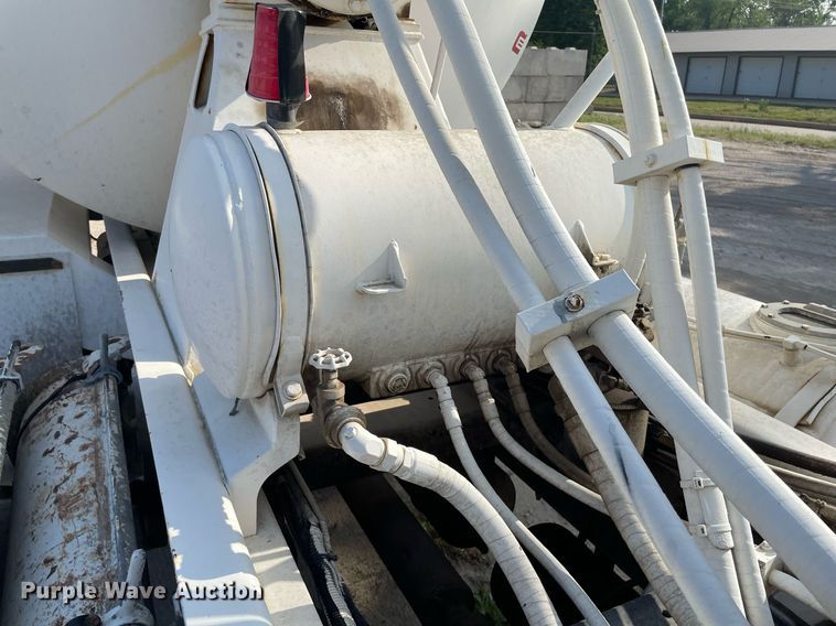 image for item MS9757 2007 Peterbilt 357  ready mix truck