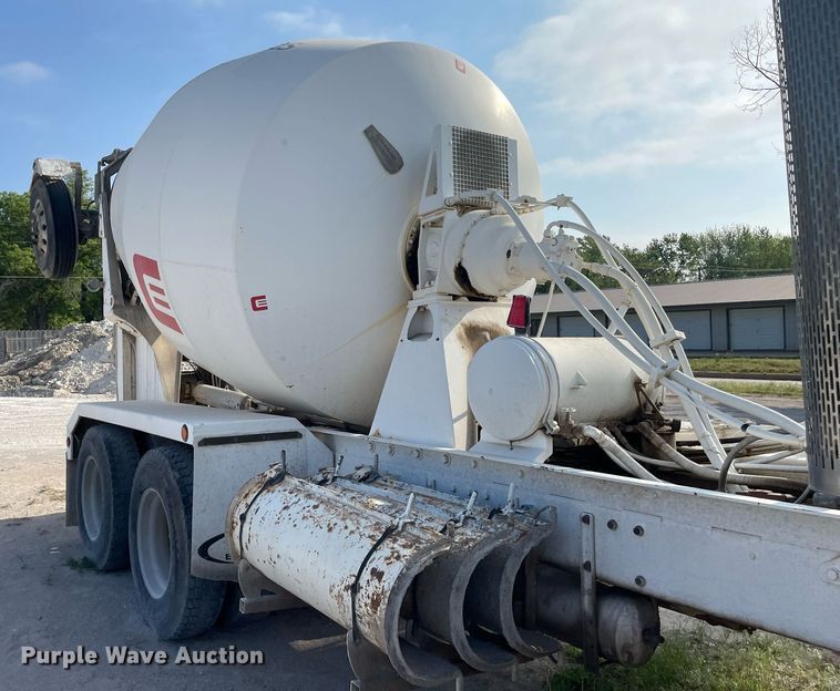 image for item MS9757 2007 Peterbilt 357  ready mix truck