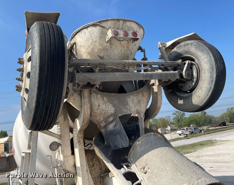 image for item MS9757 2007 Peterbilt 357  ready mix truck