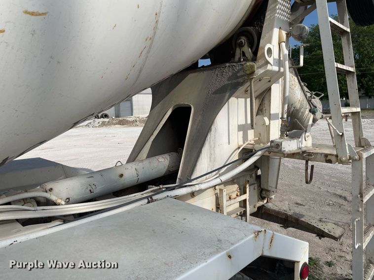 image for item MS9757 2007 Peterbilt 357  ready mix truck