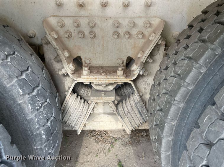 image for item MS9757 2007 Peterbilt 357  ready mix truck