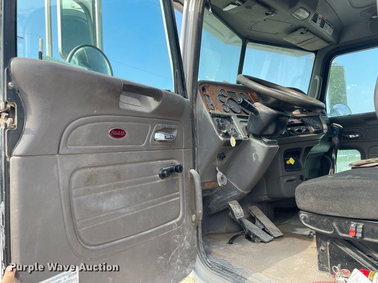 image for item MS9757 2007 Peterbilt 357  ready mix truck