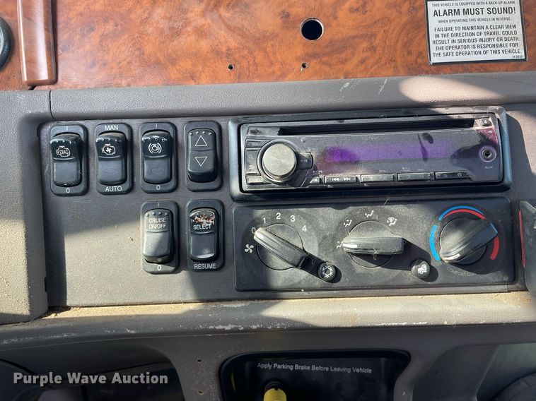 image for item MS9757 2007 Peterbilt 357  ready mix truck