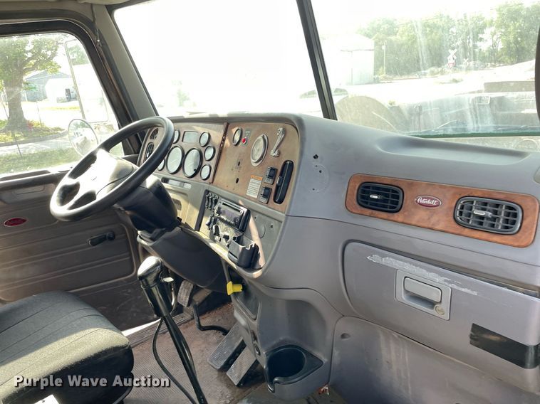 image for item MS9757 2007 Peterbilt 357  ready mix truck