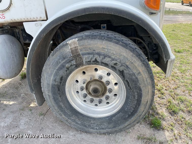 image for item MS9757 2007 Peterbilt 357  ready mix truck