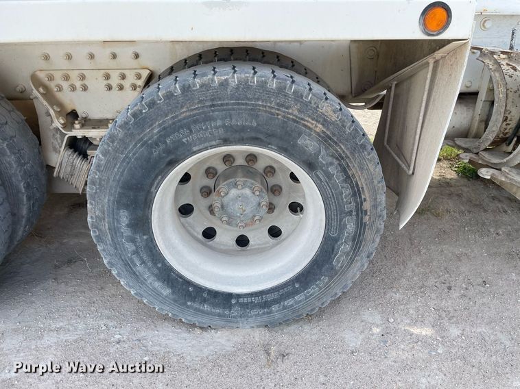 image for item MS9757 2007 Peterbilt 357  ready mix truck