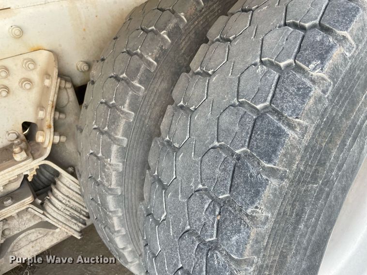 image for item MS9757 2007 Peterbilt 357  ready mix truck