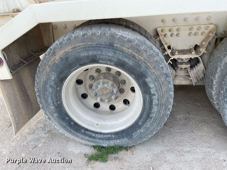 image for item MS9757 2007 Peterbilt 357  ready mix truck