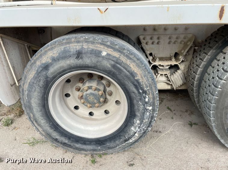 image for item MS9757 2007 Peterbilt 357  ready mix truck