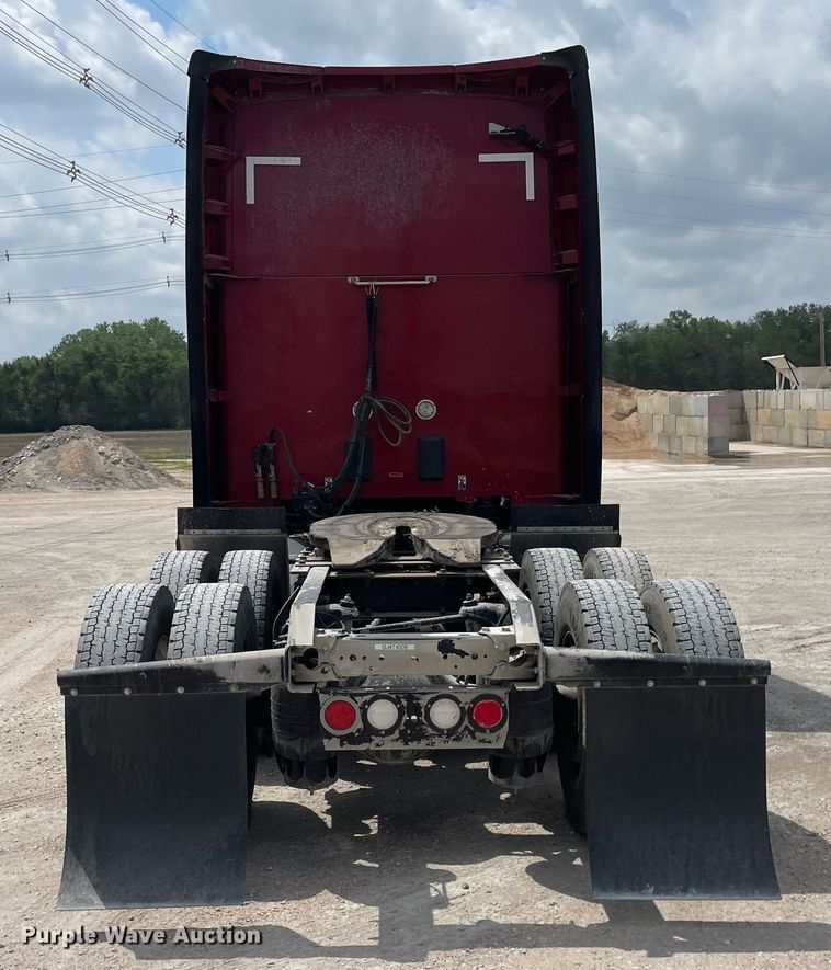 image for item MS9758 2016 Kenworth T680  semi truck