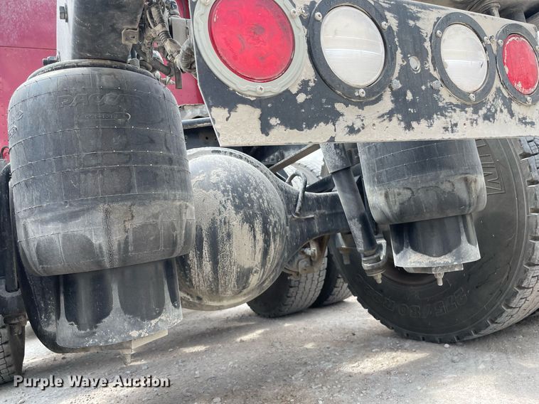 image for item MS9758 2016 Kenworth T680  semi truck