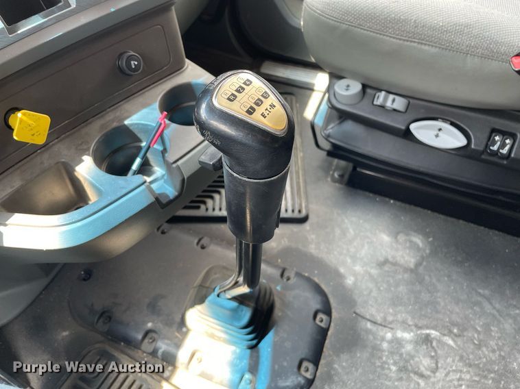 image for item MS9758 2016 Kenworth T680  semi truck