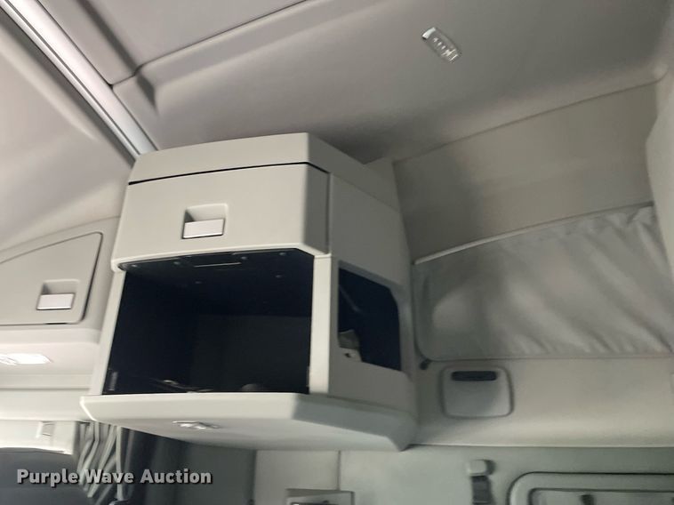 image for item MS9758 2016 Kenworth T680  semi truck