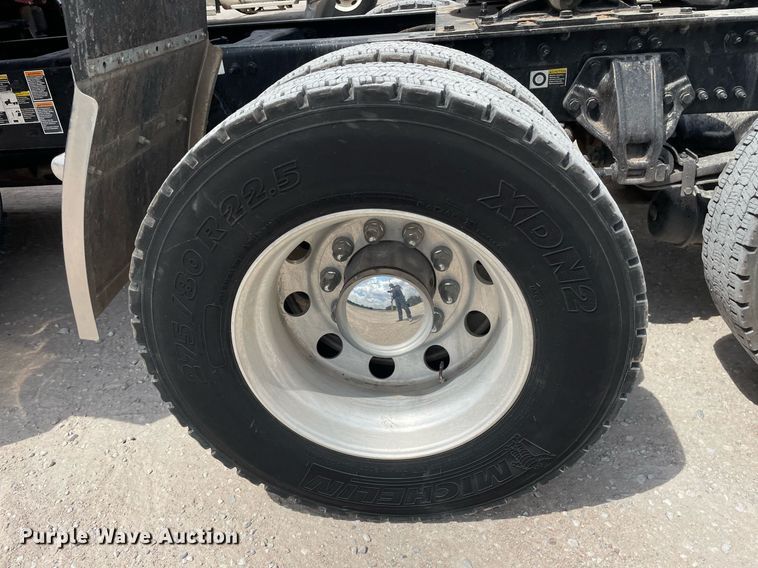 image for item MS9758 2016 Kenworth T680  semi truck